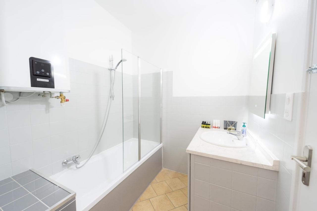 Ravissant Triplex Et Duplex Au Centre De Pont St Esprit Appartement Buitenkant foto