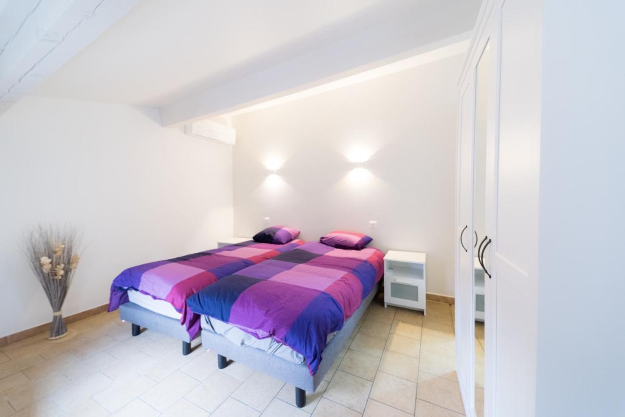 Ravissant Triplex Et Duplex Au Centre De Pont St Esprit Appartement Buitenkant foto