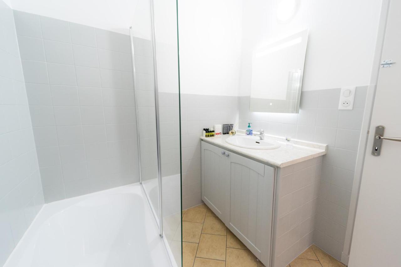 Ravissant Triplex Et Duplex Au Centre De Pont St Esprit Appartement Buitenkant foto