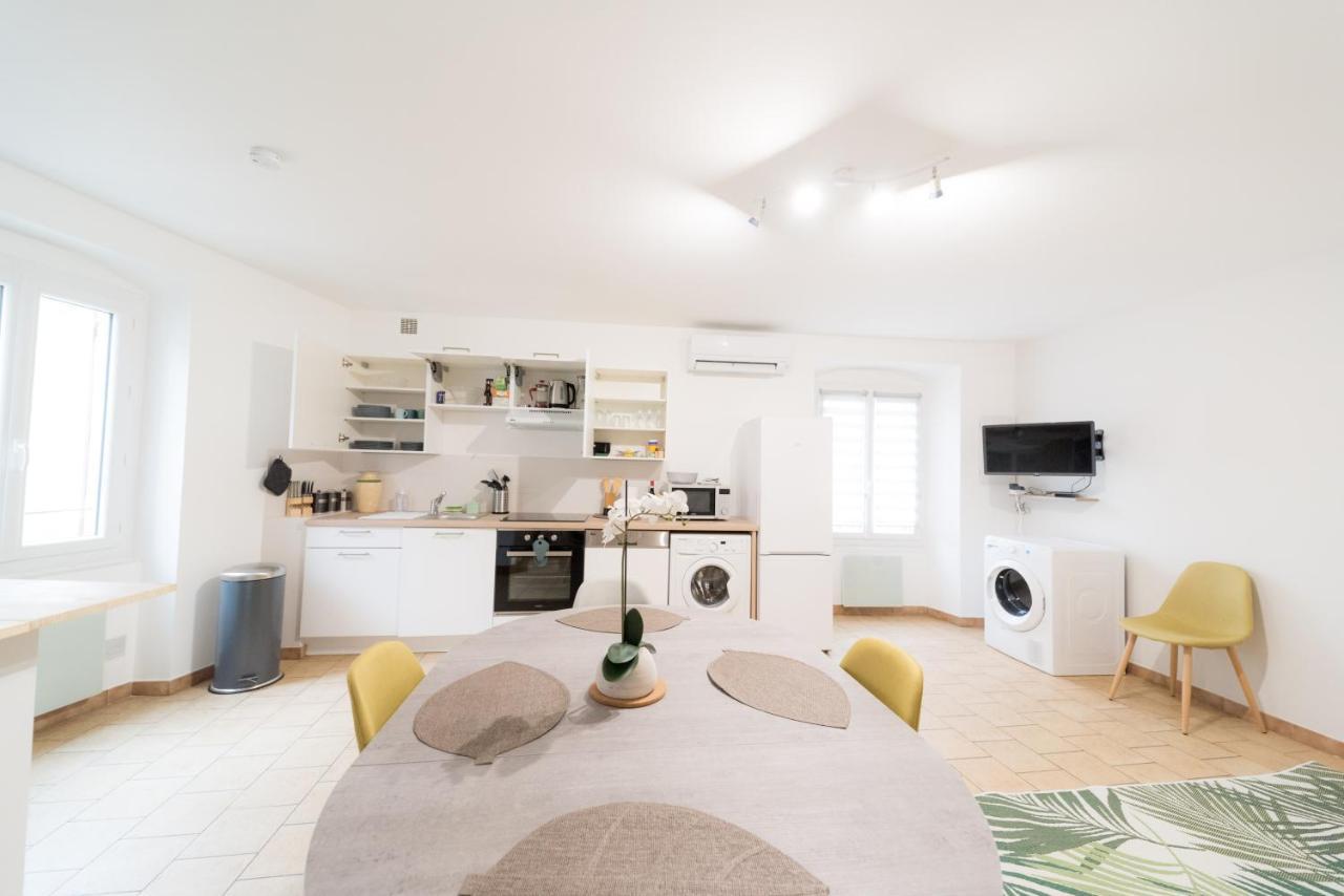 Ravissant Triplex Et Duplex Au Centre De Pont St Esprit Appartement Buitenkant foto